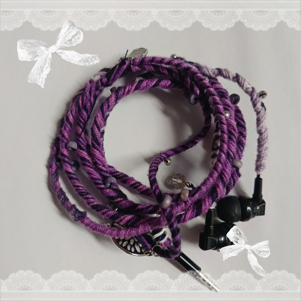Custom Threaded Earphones